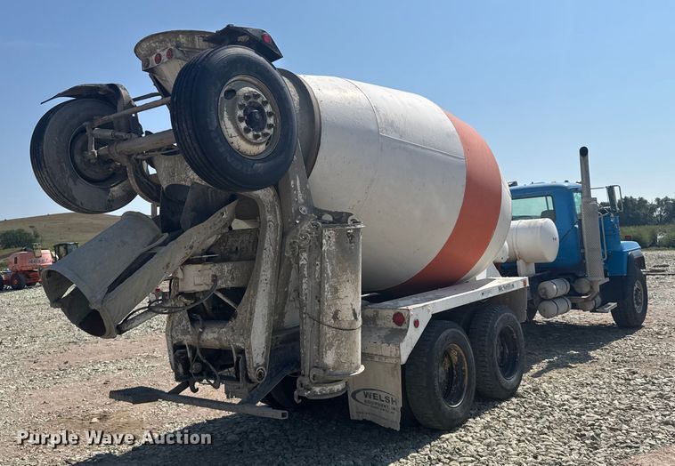 image for item ER2385 1997 Mack ready mix truck