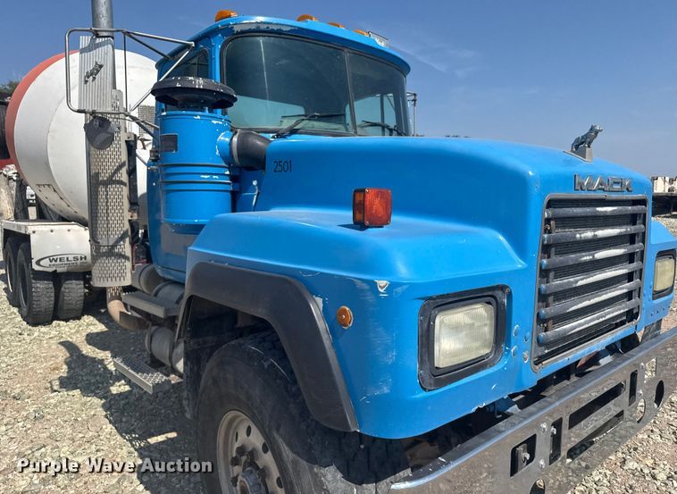 image for item ER2385 1997 Mack ready mix truck