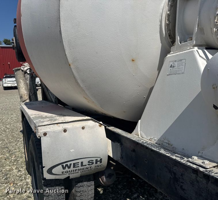 image for item ER2385 1997 Mack ready mix truck