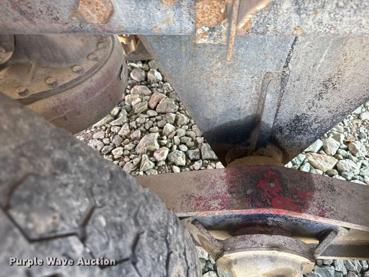 image for item ER2385 1997 Mack ready mix truck