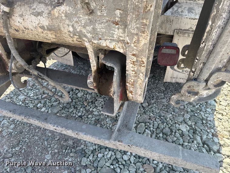 image for item ER2385 1997 Mack ready mix truck