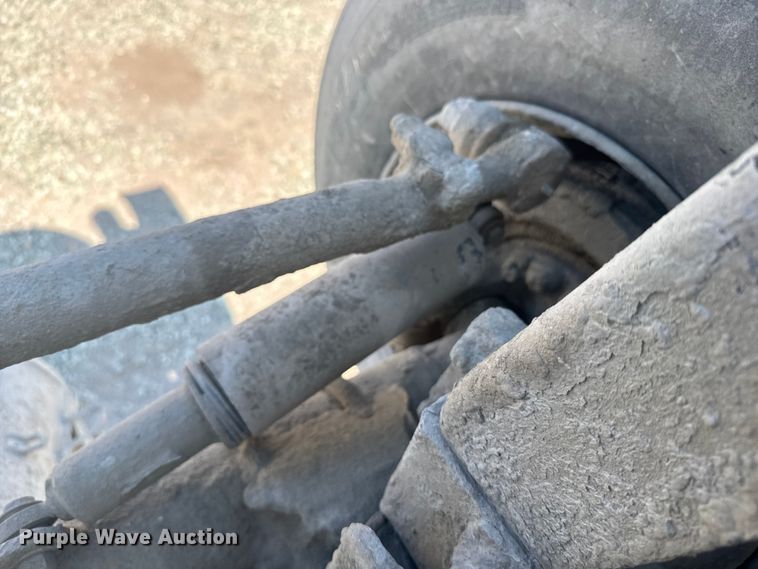 image for item ER2385 1997 Mack ready mix truck