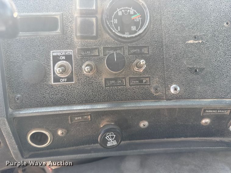 image for item ER2385 1997 Mack ready mix truck