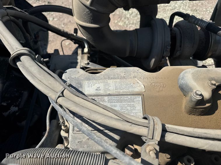 image for item ER2385 1997 Mack ready mix truck