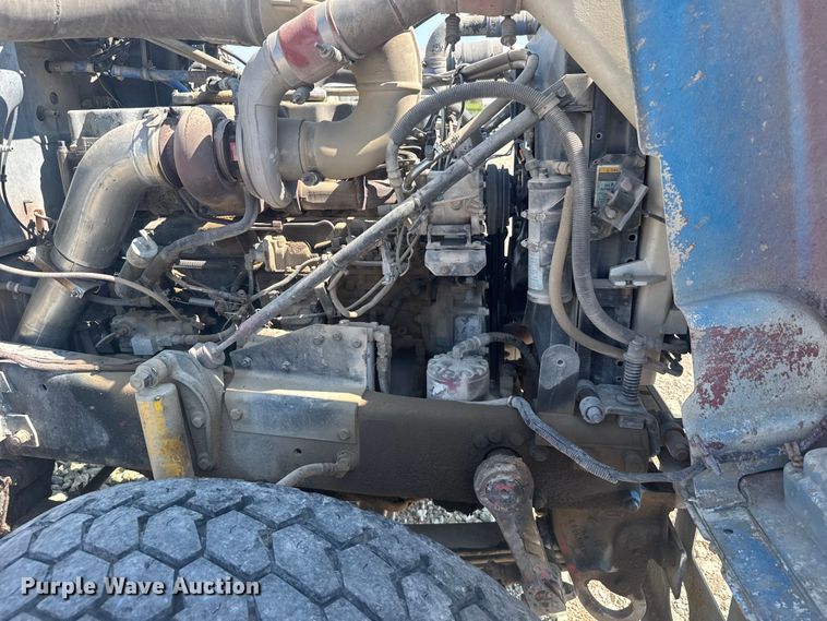 image for item ER2385 1997 Mack ready mix truck