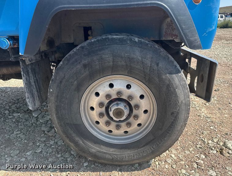 image for item ER2385 1997 Mack ready mix truck