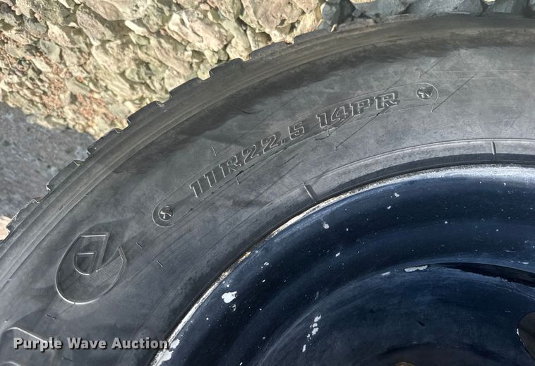 image for item ER2385 1997 Mack ready mix truck