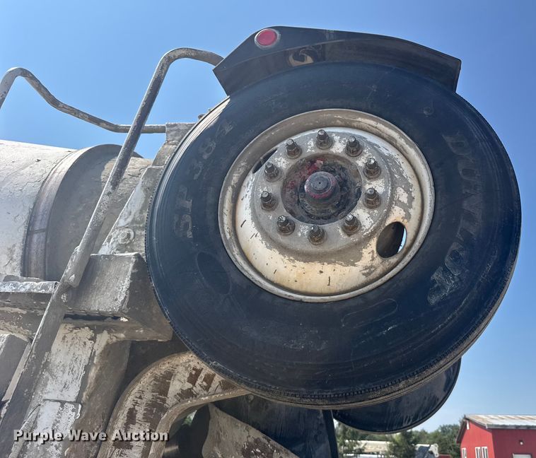 image for item ER2385 1997 Mack ready mix truck