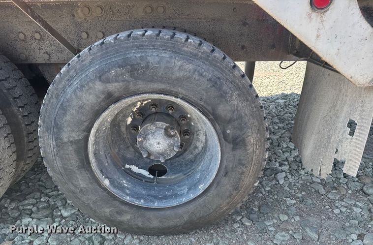 image for item ER2385 1997 Mack ready mix truck