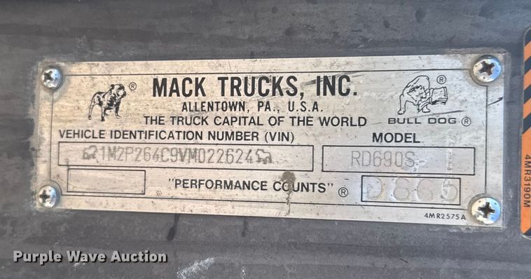 image for item ER2385 1997 Mack ready mix truck