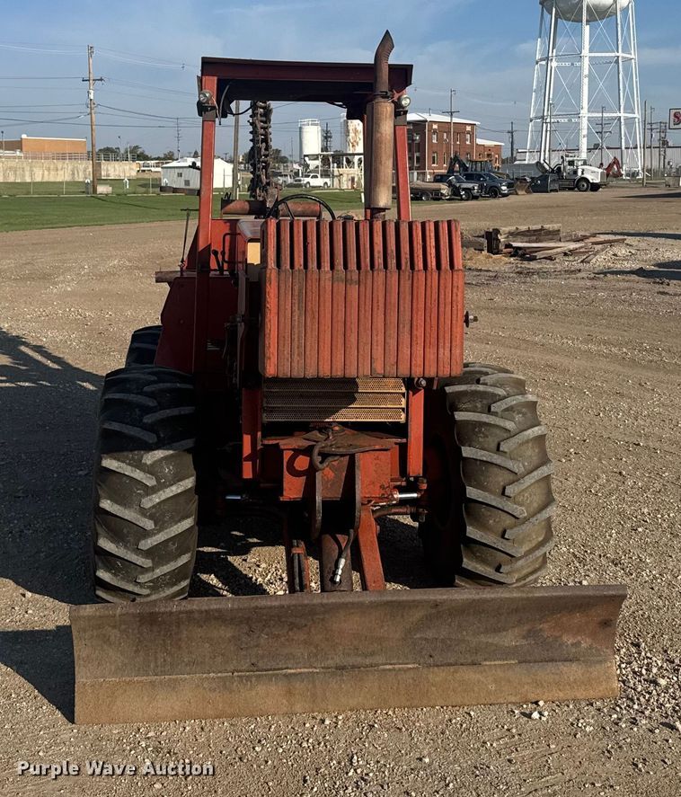 image for item ER2399 1991 Ditch Witch 7510 trencher