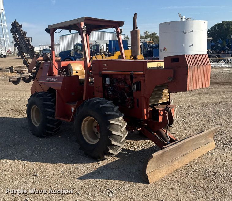 image for item ER2399 1991 Ditch Witch 7510 trencher