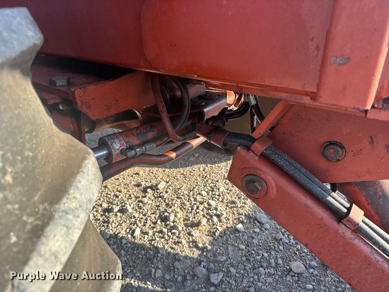image for item ER2399 1991 Ditch Witch 7510 trencher