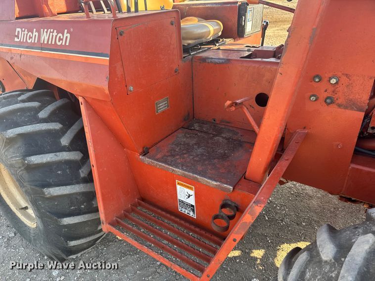 image for item ER2399 1991 Ditch Witch 7510 trencher