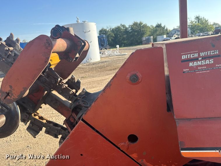 image for item ER2399 1991 Ditch Witch 7510 trencher
