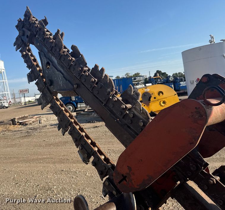 image for item ER2399 1991 Ditch Witch 7510 trencher