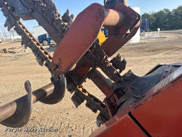 image for item ER2399 1991 Ditch Witch 7510 trencher