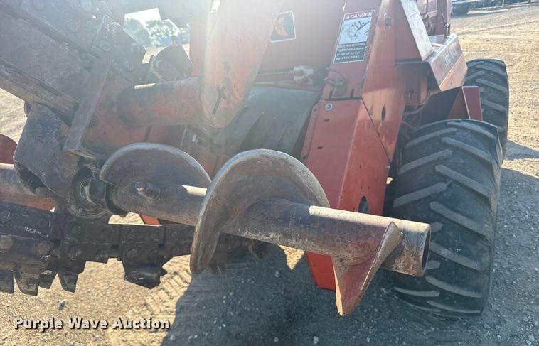 image for item ER2399 1991 Ditch Witch 7510 trencher