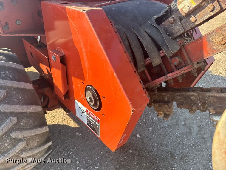 image for item ER2399 1991 Ditch Witch 7510 trencher