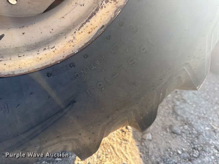 image for item ER2399 1991 Ditch Witch 7510 trencher