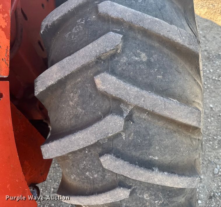 image for item ER2399 1991 Ditch Witch 7510 trencher