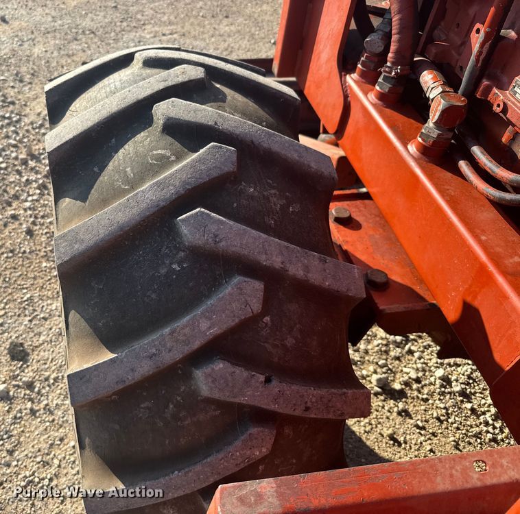 image for item ER2399 1991 Ditch Witch 7510 trencher