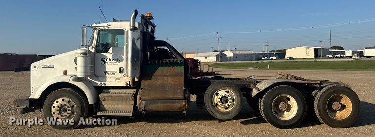 image for item ER2400 2006 Kenworth T800B winch truck