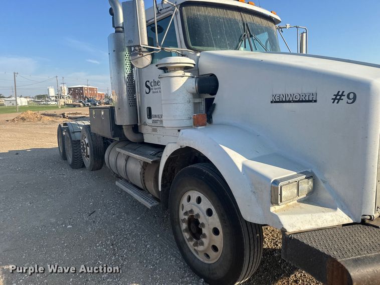 image for item ER2400 2006 Kenworth T800B winch truck