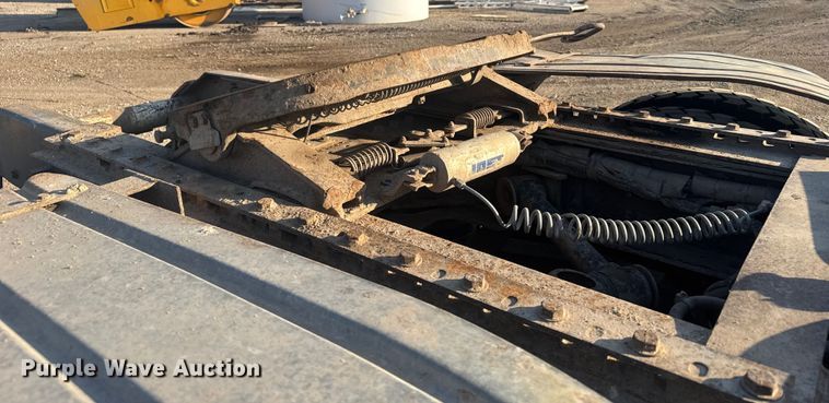 image for item ER2400 2006 Kenworth T800B winch truck