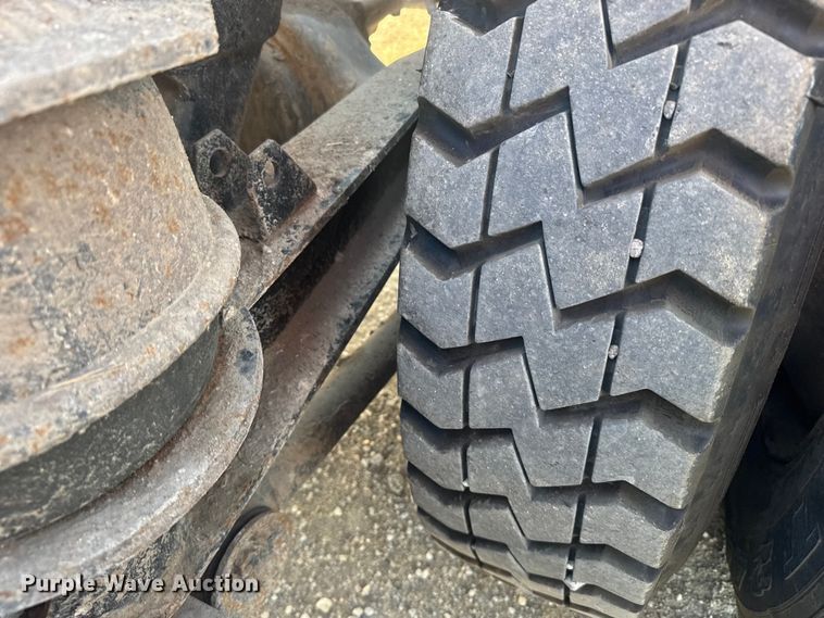 image for item ER2400 2006 Kenworth T800B winch truck