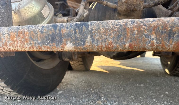 image for item ER2400 2006 Kenworth T800B winch truck