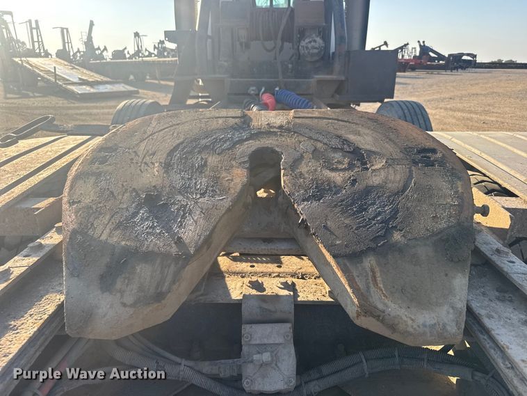 image for item ER2400 2006 Kenworth T800B winch truck