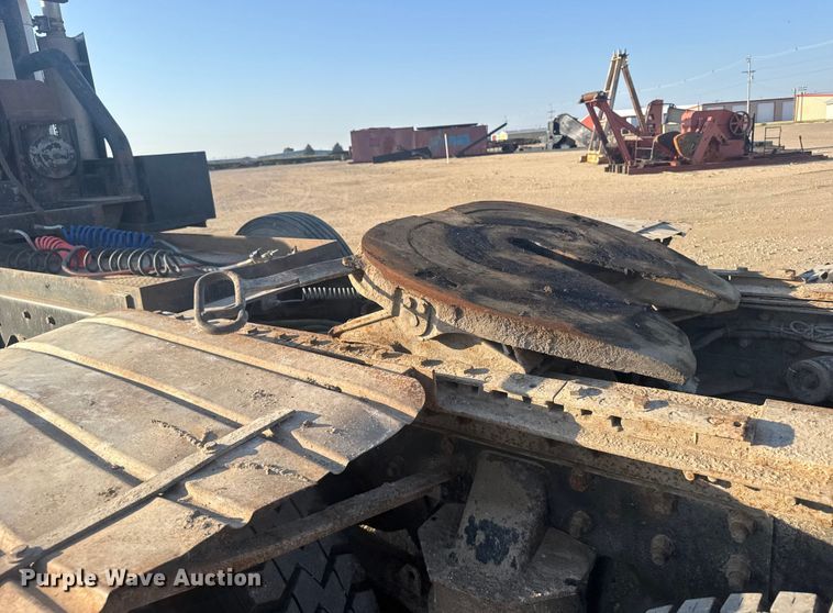 image for item ER2400 2006 Kenworth T800B winch truck