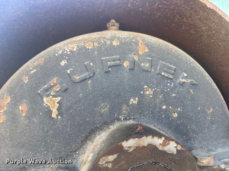 image for item ER2400 2006 Kenworth T800B winch truck