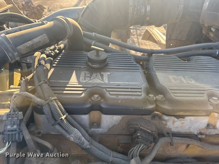 image for item ER2400 2006 Kenworth T800B winch truck