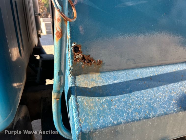 image for item ET3107 1998 International 2500 GLR dump truck