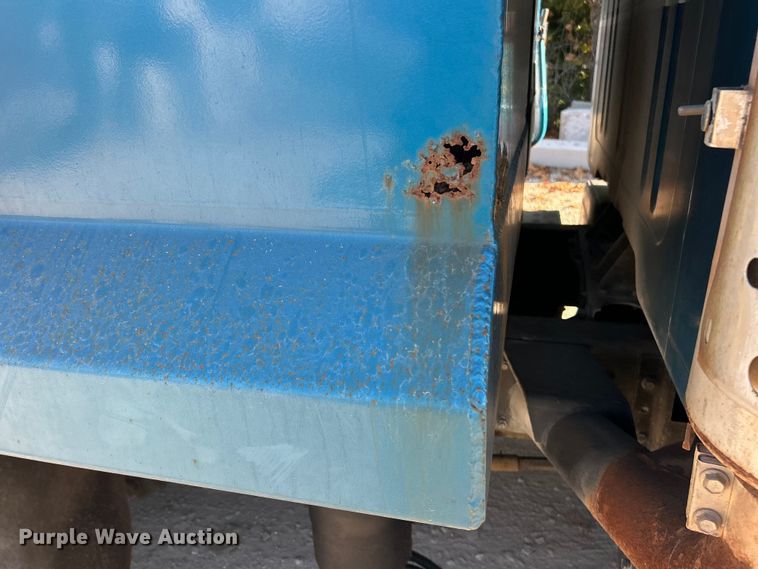 image for item ET3107 1998 International 2500 GLR dump truck