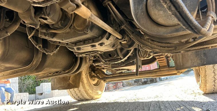 image for item ET3107 1998 International 2500 GLR dump truck