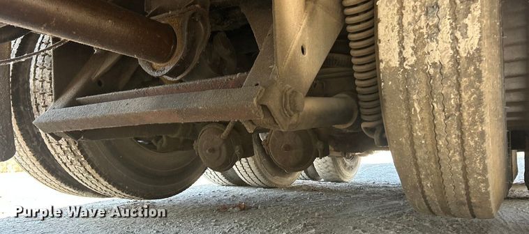 image for item ET3107 1998 International 2500 GLR dump truck