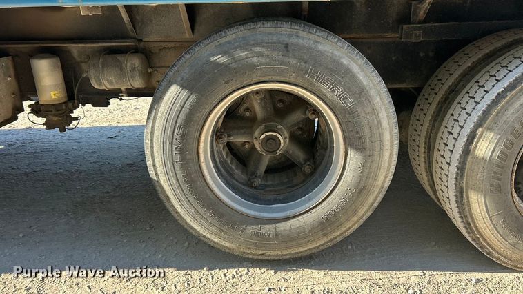 image for item ET3107 1998 International 2500 GLR dump truck