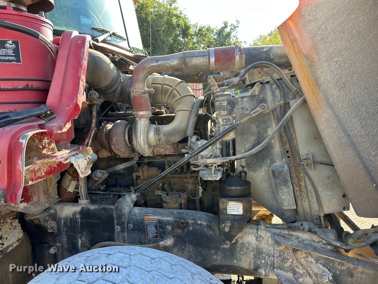 image for item ET3108 1995 Mack DM688S dump truck