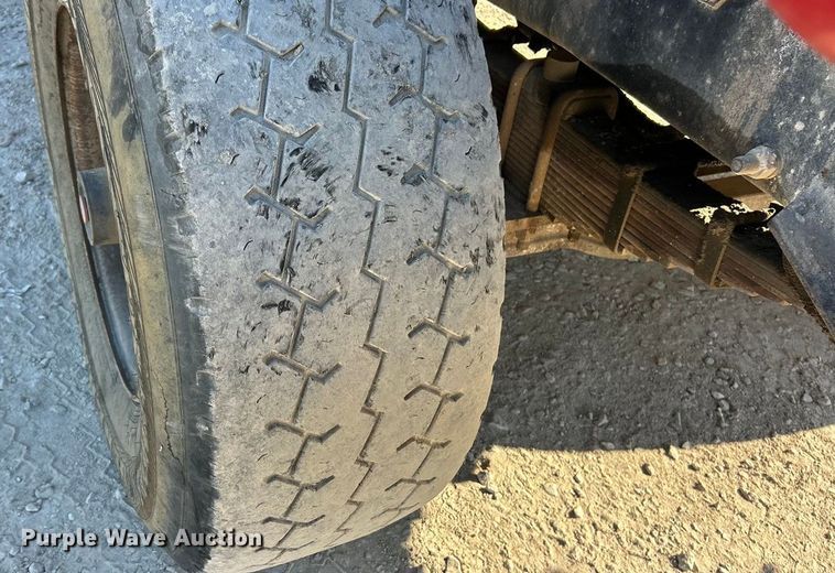 image for item ET3108 1995 Mack DM688S dump truck