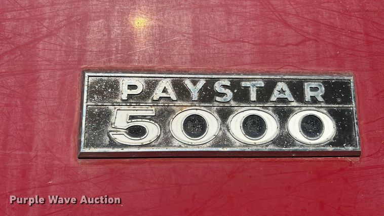image for item ET3109 1999 International Paystar 5000 dump truck