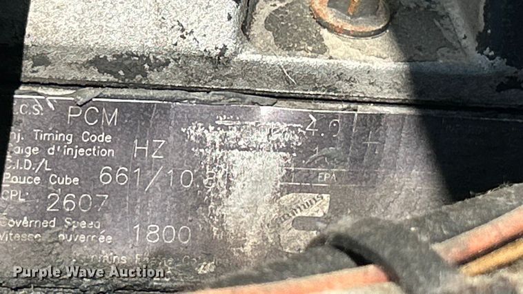 image for item ET3109 1999 International Paystar 5000 dump truck