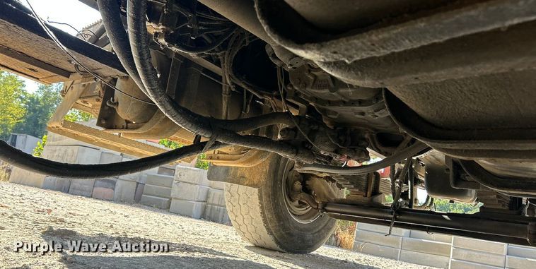 image for item ET3109 1999 International Paystar 5000 dump truck