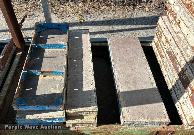 image for item ET3121 Symons concrete forms