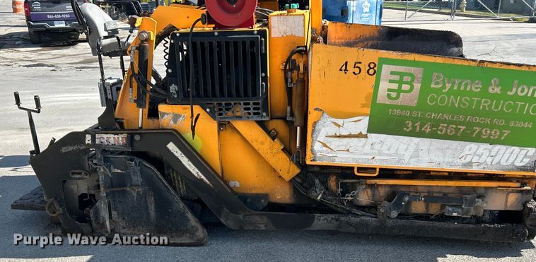 image for item ET3124 2014 Lee-Boy 8500T paver