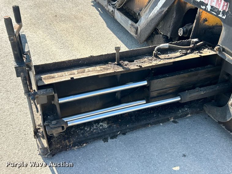 image for item ET3124 2014 Lee-Boy 8500T paver