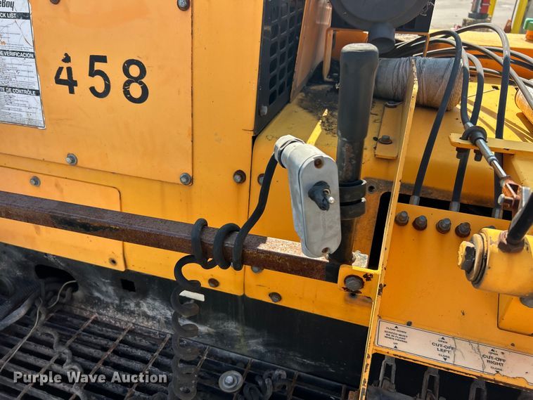 image for item ET3124 2014 Lee-Boy 8500T paver