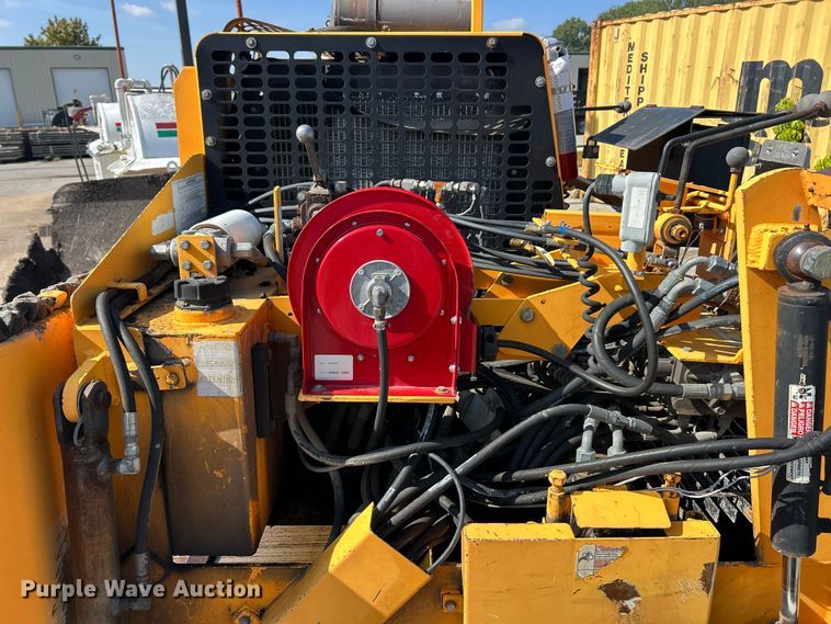 image for item ET3124 2014 Lee-Boy 8500T paver